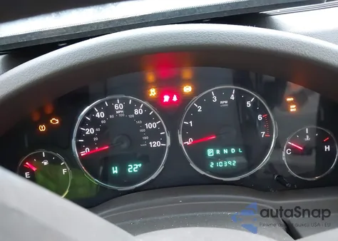 2008 Jeep Liberty Sport из США, поврежденный, VIN 1J8GN28K68W132134